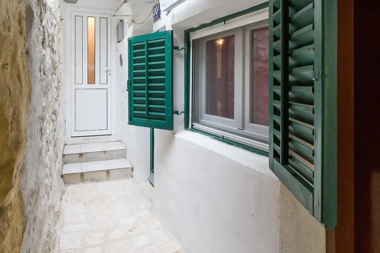 Modern And Practical Studio In The Heart Of Split