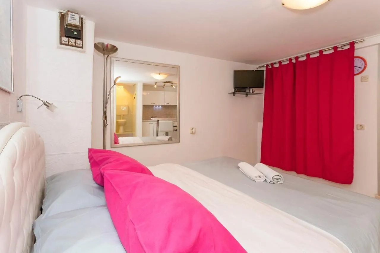Modern And Practical Studio In The Heart Of Split 0*,